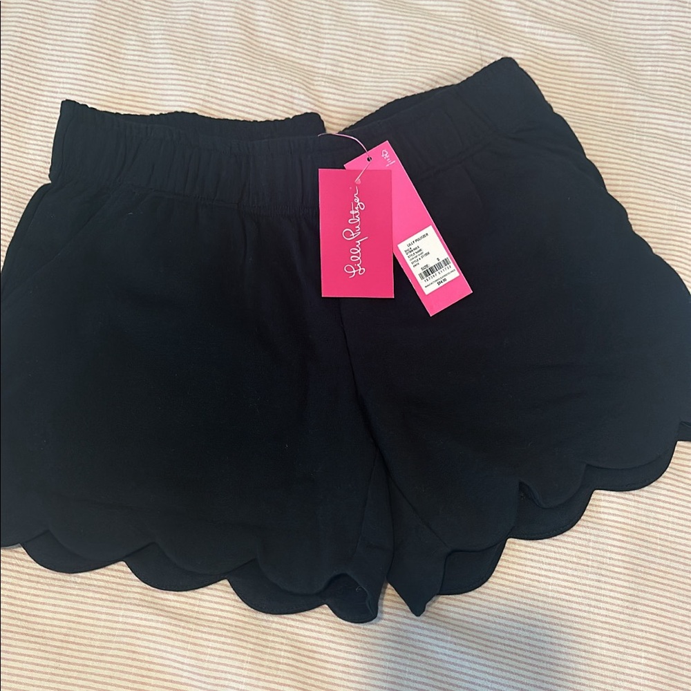 New with tags Leva knit shorts